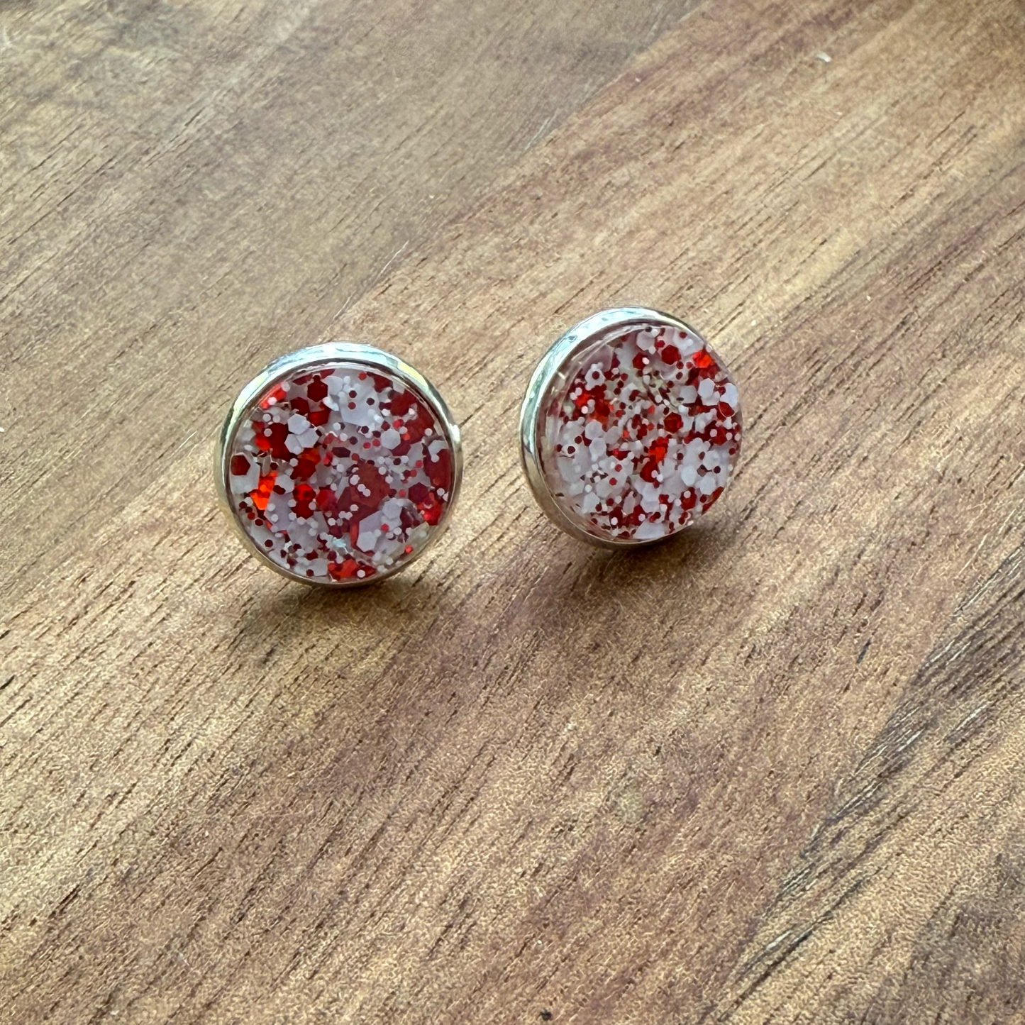 Red & White Glitter Acrylic Circle Stud Earrings
