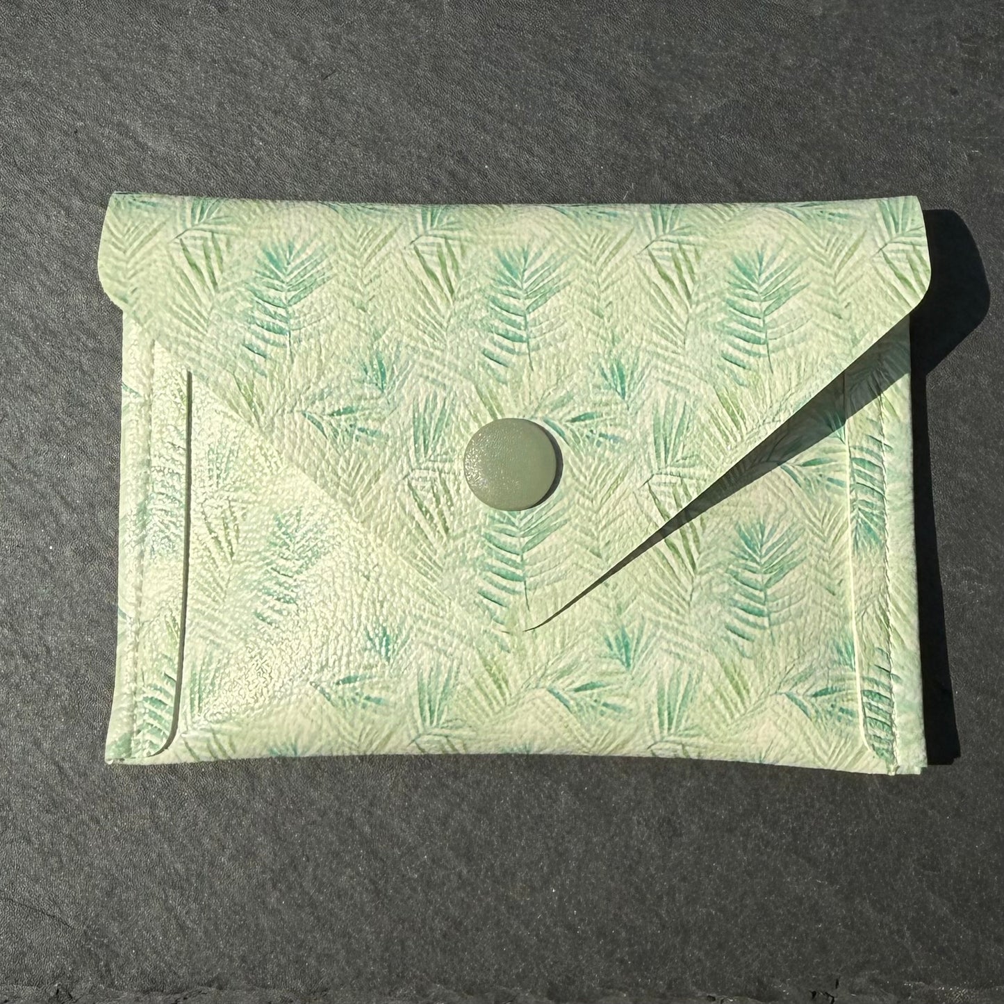 Feelin' Palmy Card Wallet