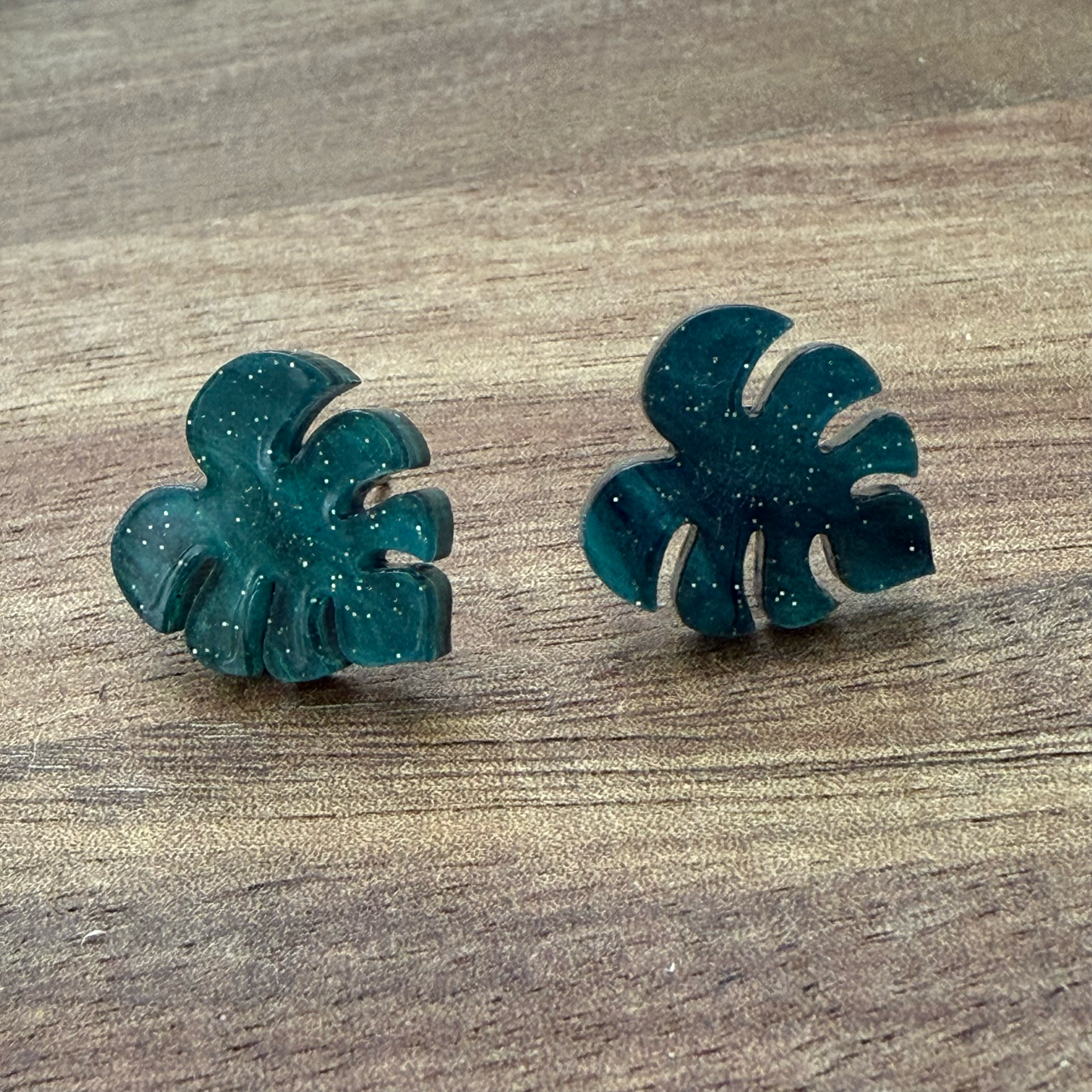 Acrylic Monstera Leaf Stud Earrings