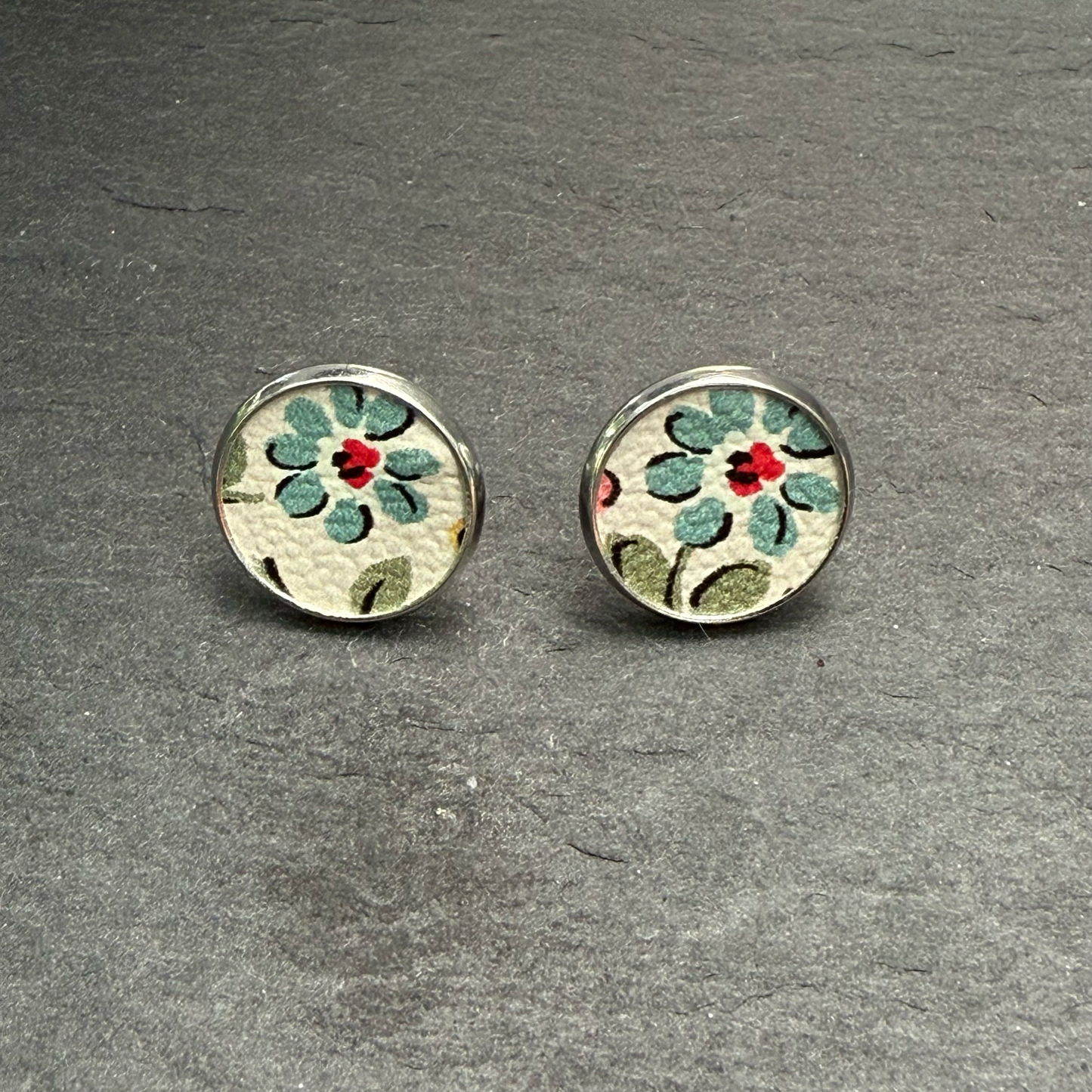 Flower Circle Stud Earrings