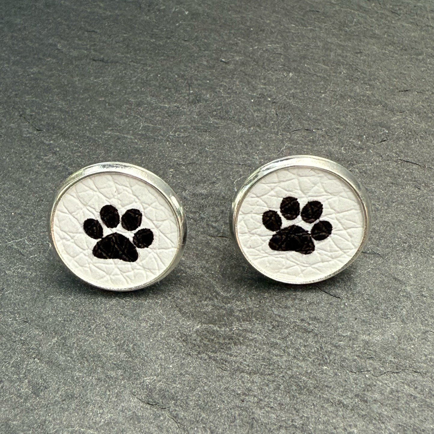 Pawprint Circle Stud Earrings