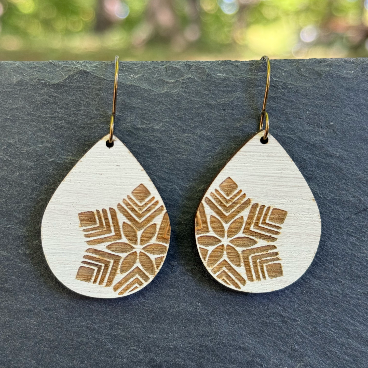Engraved Snowflake Teardrop Drop Dangle Earrings