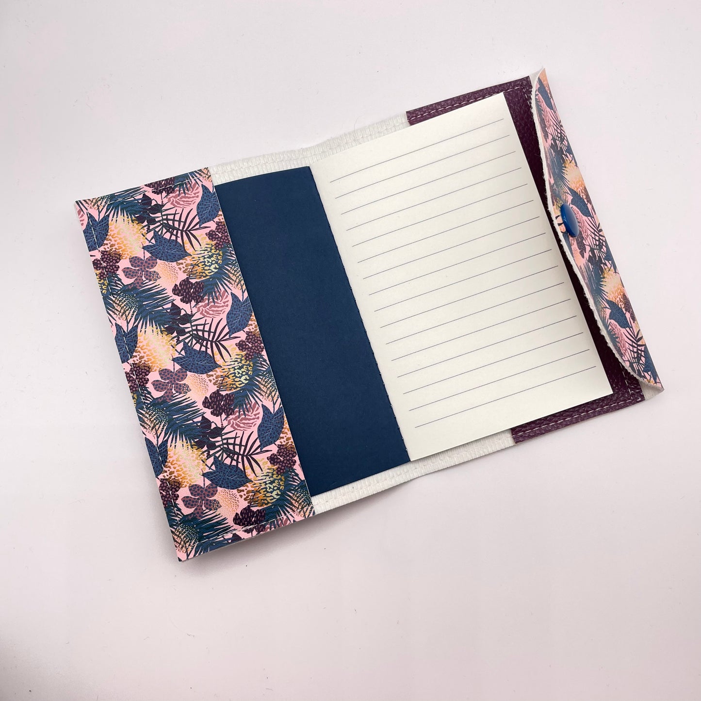 Mauve Fauna Passport Cover