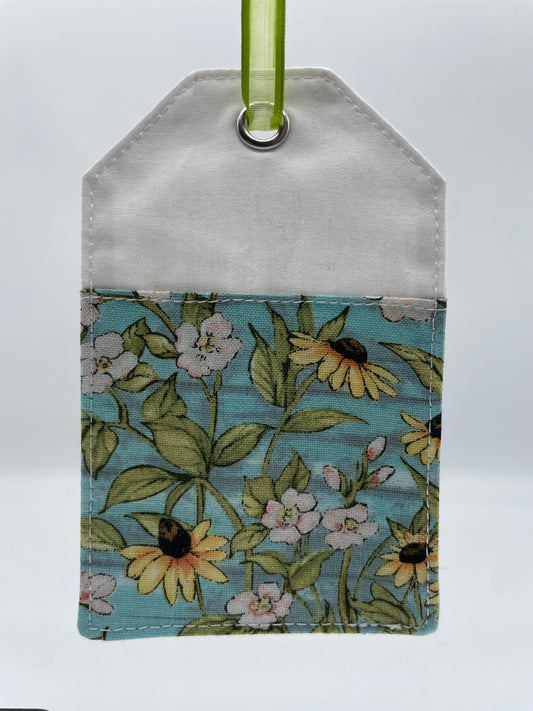 Coming Up Daisies Hanging Gift Card Holder