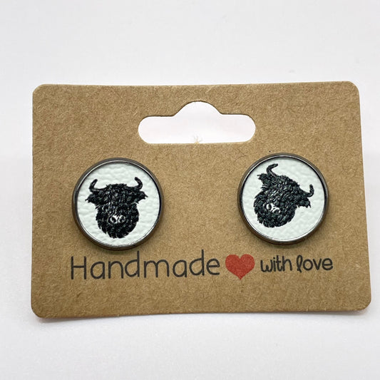 Highland Cow Circle Stud Earrings