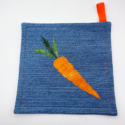 Carrot Pot Holder