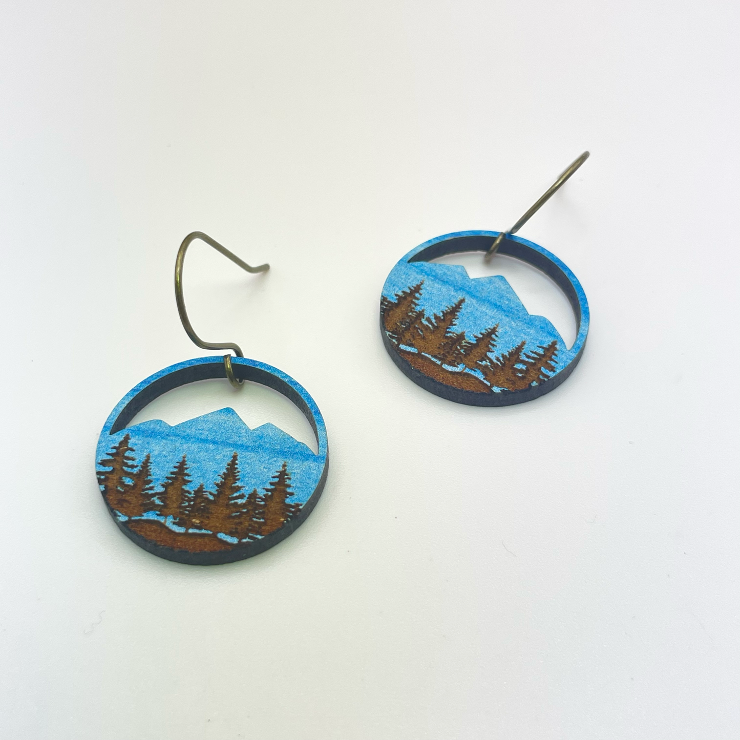 Mountain Cutout Dial Drop Dangle Earring