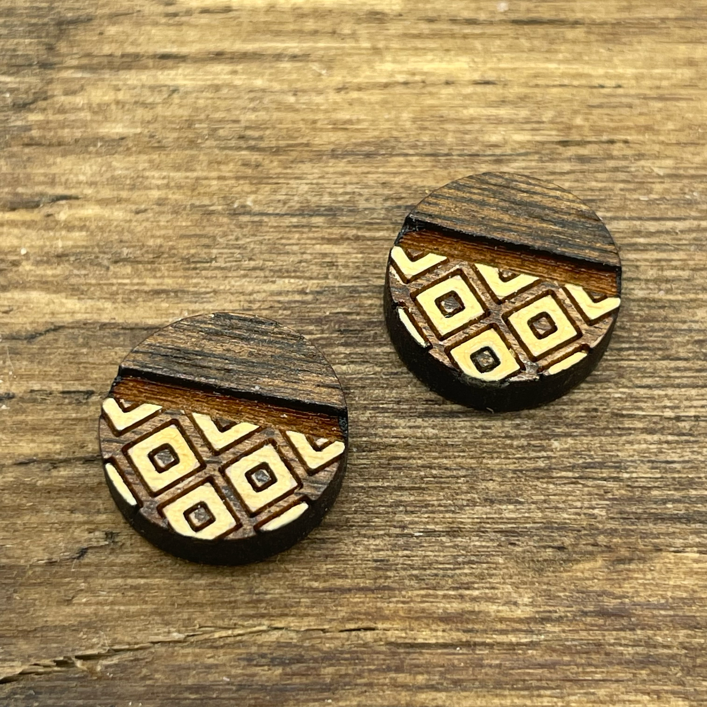 Half Square Tiled Circle Stud Earrings