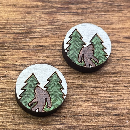 Bigfoot Circle Stud Earrings