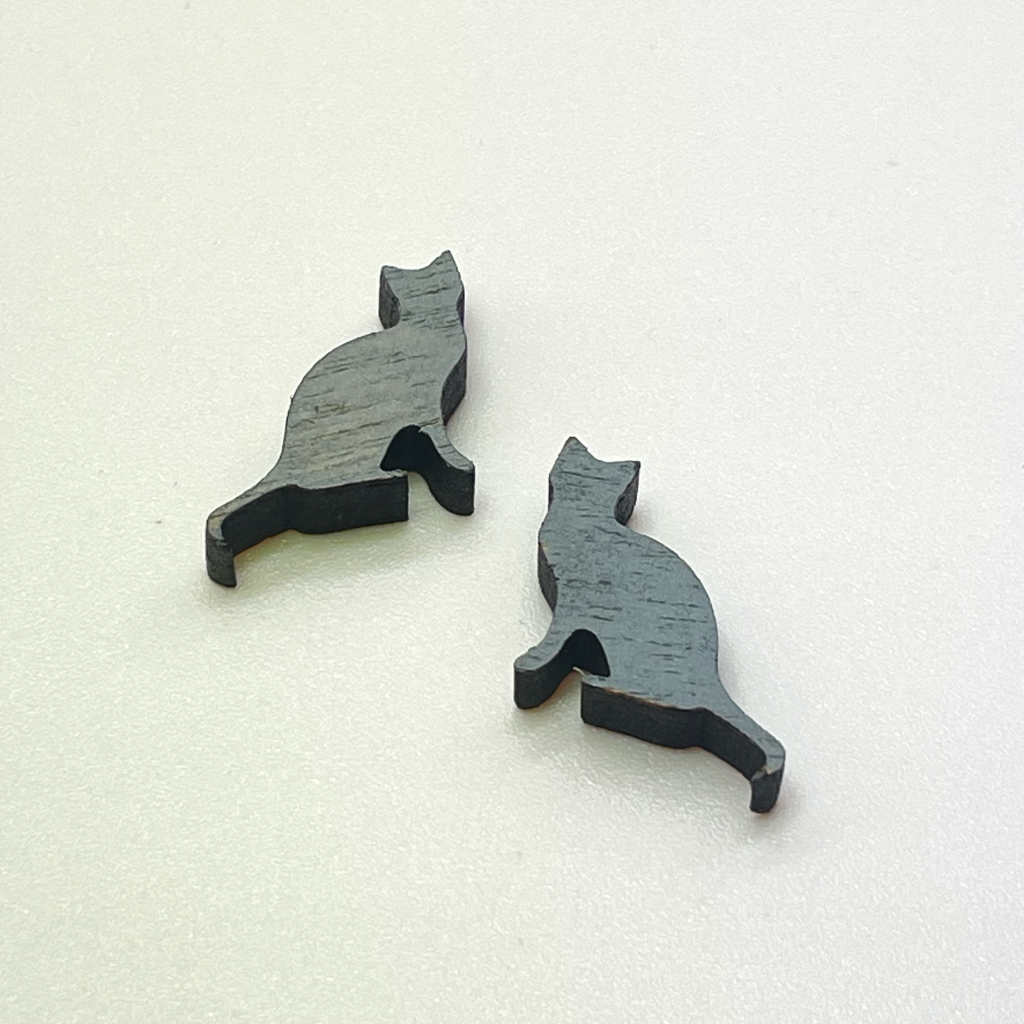 Side View Cat w/ Tail Down Stud Earrings